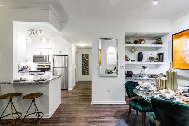 Photo - Cortland Walnut Hill