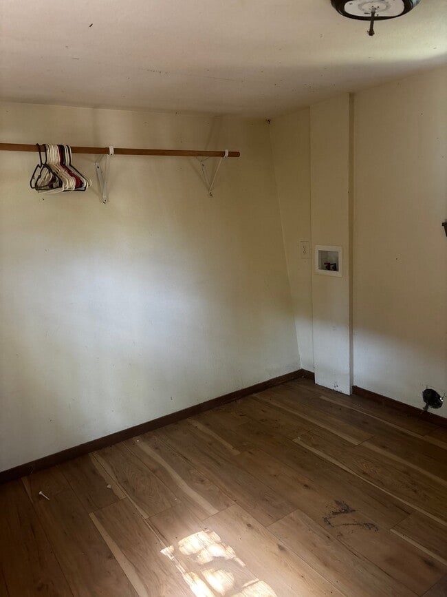 Photo - 1294 Glendale Ave