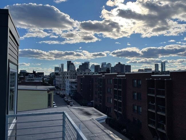 Building Photo - 89 Orleans St Unit 3 Rental