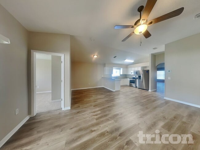 Photo - 27909 Breakers Dr