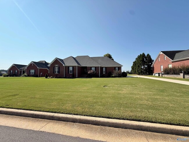 Photo - 17916 Remington Dr