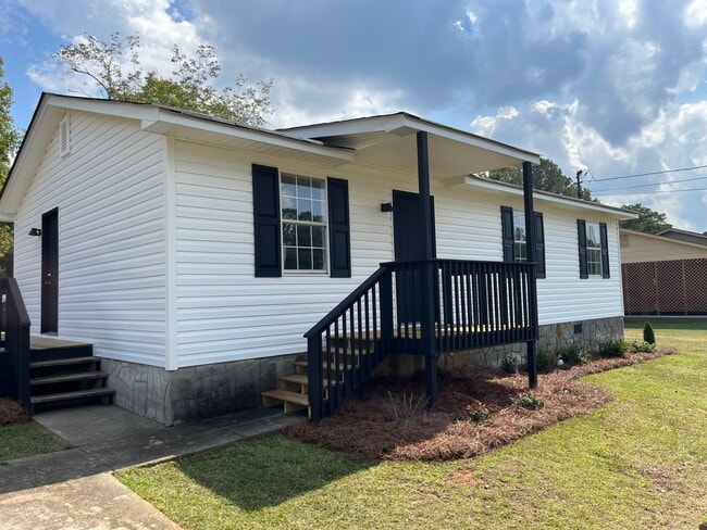 Frente de la casa - 116 Bradley Cir