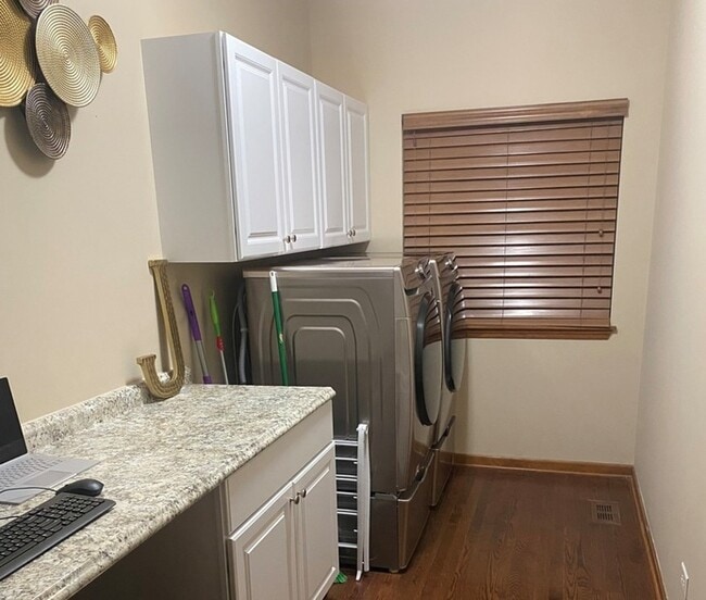 Photo - 14615 Colonial Pkwy