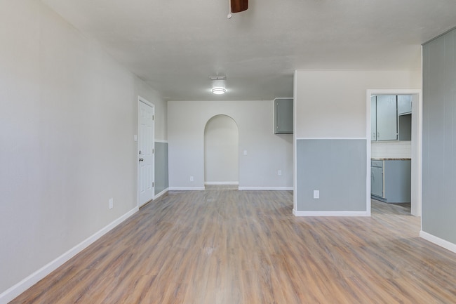 Photo - 2203 E 29th St