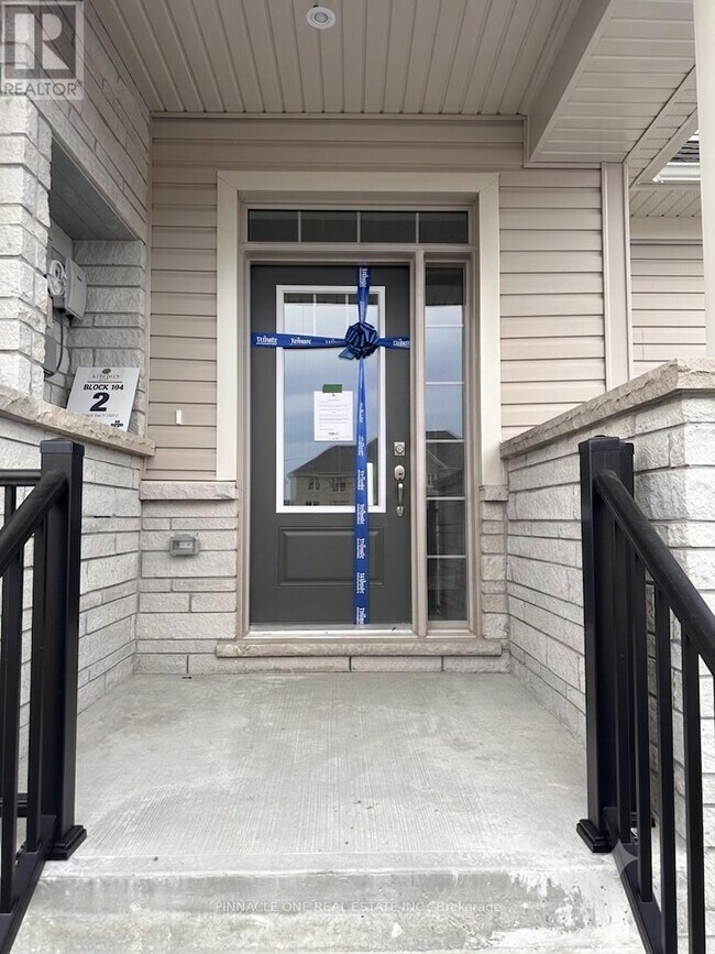 Photo - 43 Sanderson Dr