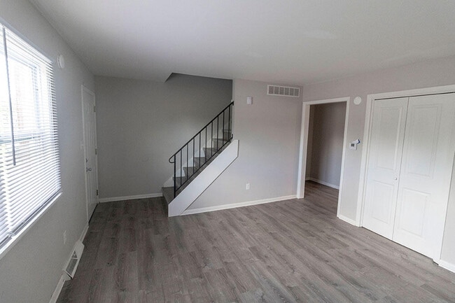 Photo - 1219 Player Pl