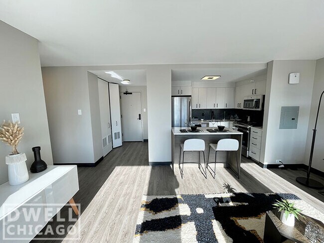 Photo - 1900 W Harrison St