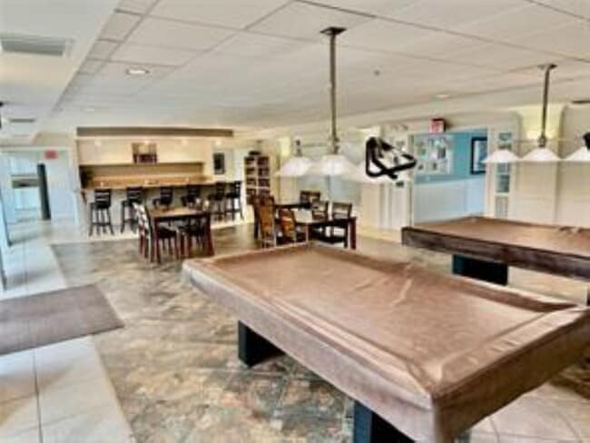 Building Photo - 151 NE 16th Ave