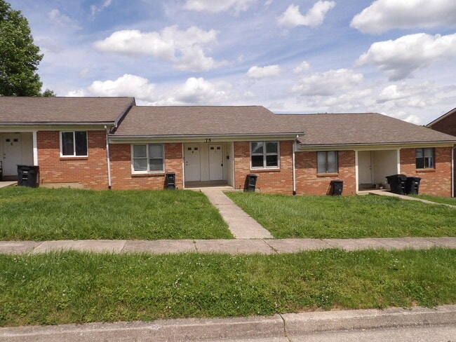 Building Photo - 75 Ashwood Ct Unit 3