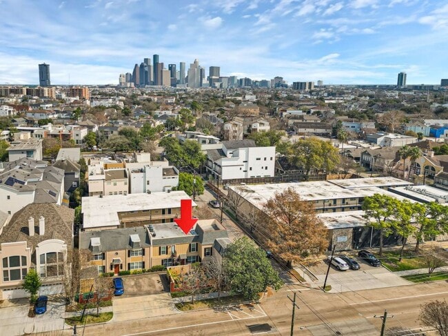 Photo - 1817 Commonwealth St