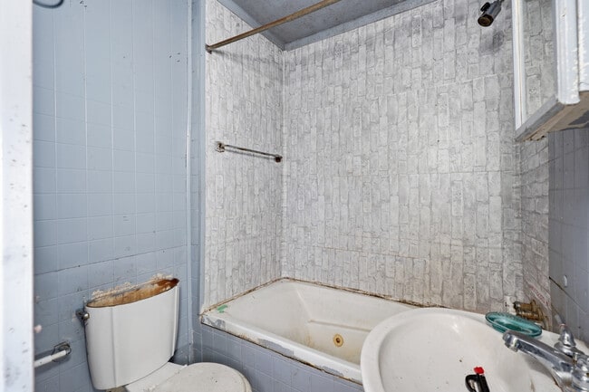 Photo - 615 Macon St