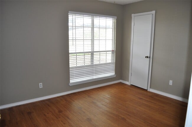 Photo - 22411 Merrymount Dr