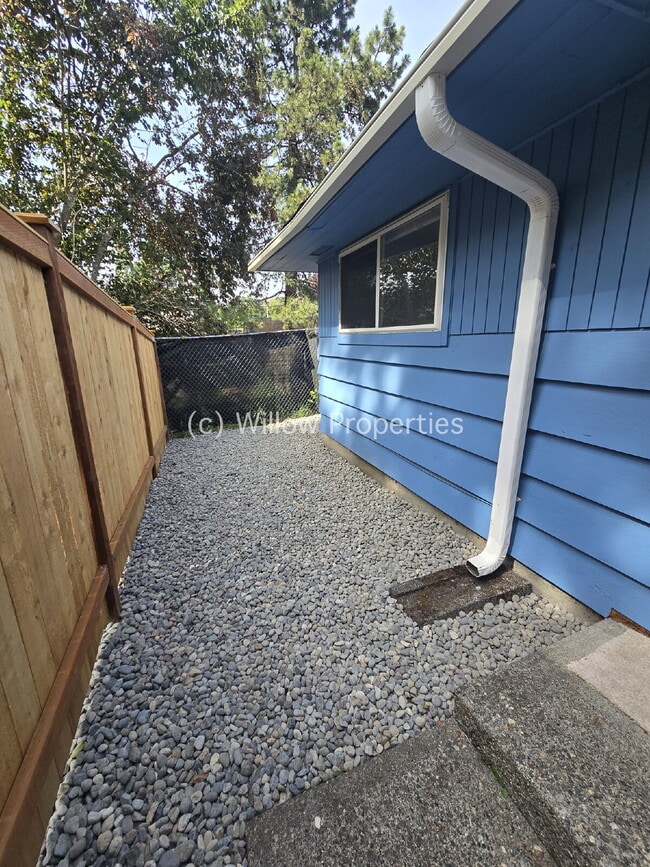 One Bedroom Newly Remodeled