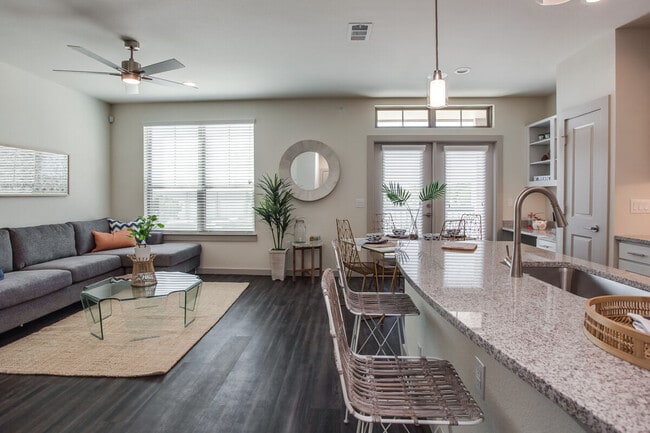 Photo - THE MARK ON SOLON