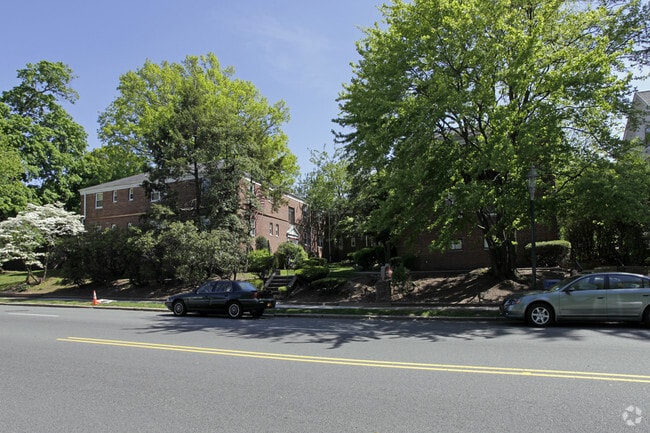 Halsey Gardens