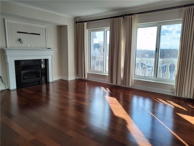 1 Tower Dr Unit 303