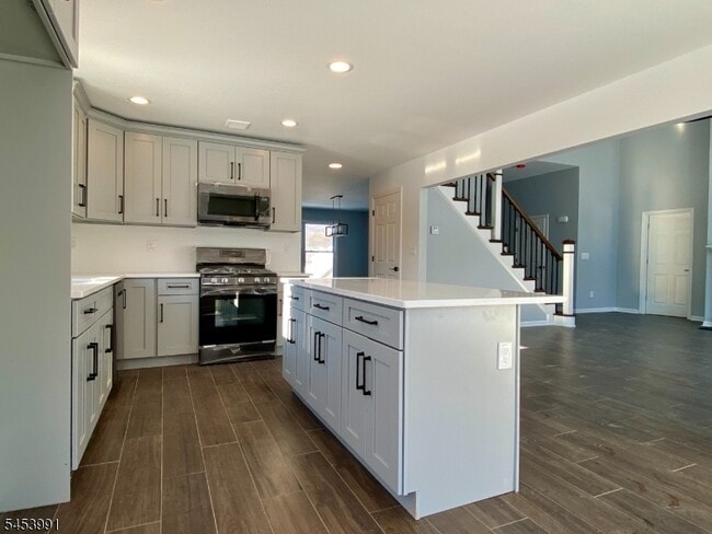 Photo - 22 Woodcott Dr