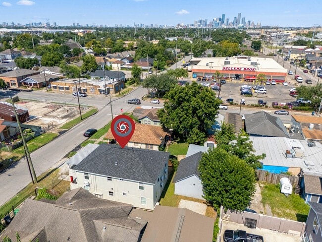 Photo - 6707 Avenue F Unidad 1