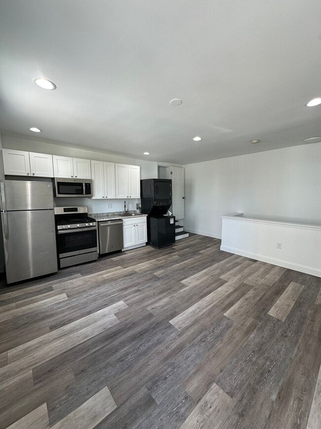 Photo - 3847 Terrace St Unidad 3