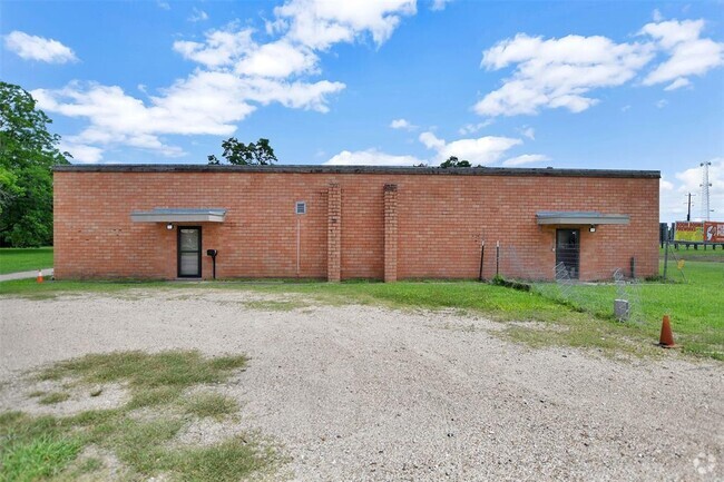 Building Photo - 200 Motel Dr. Rental