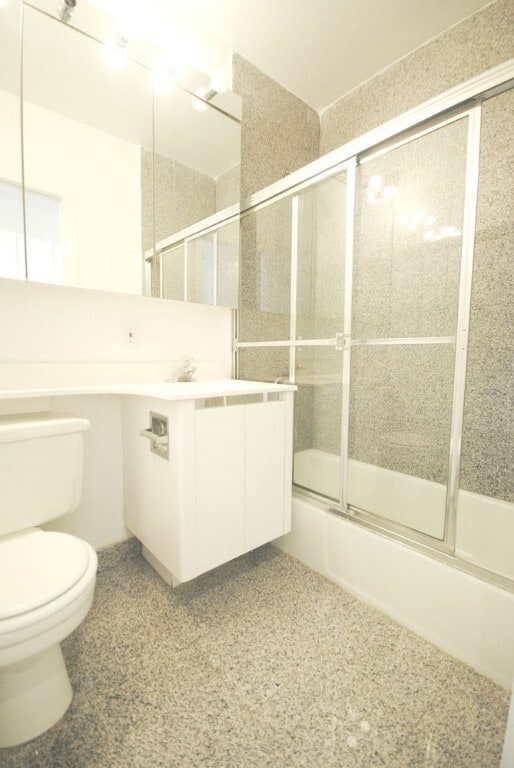 Photo - 132 E 35th St Unidad 7A