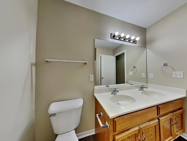 Photo - 873 Foran Ln