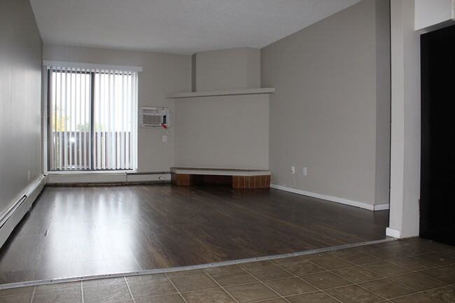 Photo - Pisces Manor