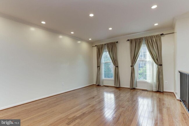 Photo - 7133 Swansong Wy
