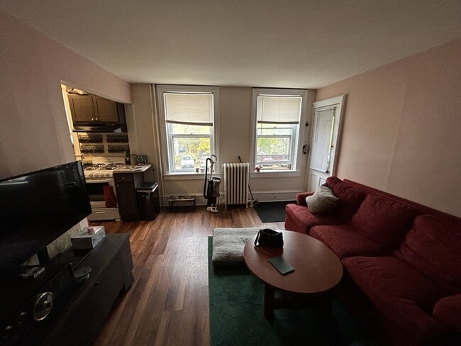 Building Photo - 123 E Gorham St Rental