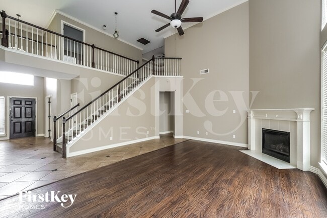 Photo - 1321 Lyra Ln