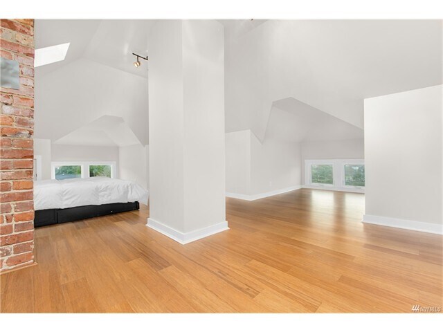 Photo - 348 NW 51st St