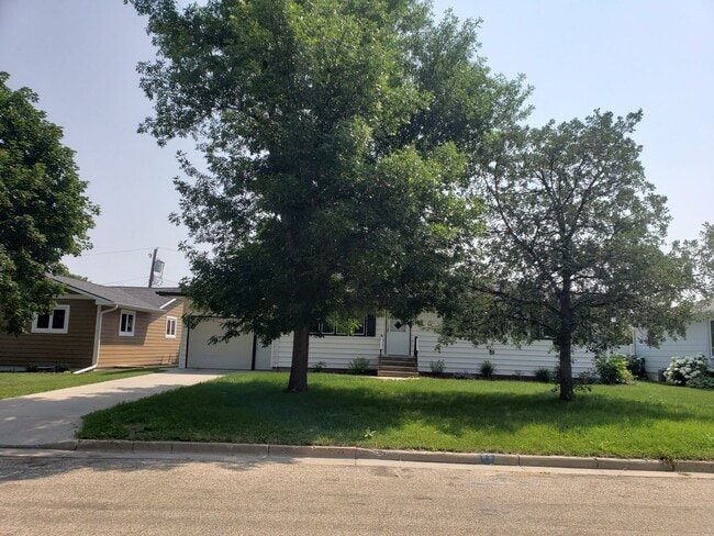 Photo - 1021 5th Ave SW