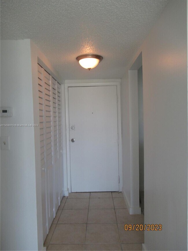 Photo - 3700 NW 21st St Unit 403