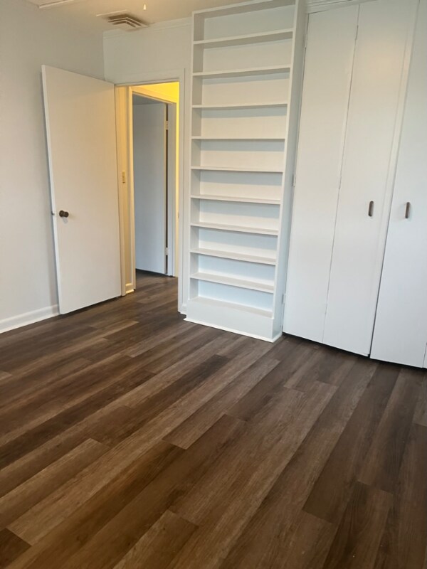 Photo - 2411 Somerset Dr