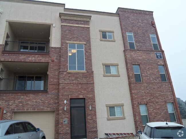 Building Photo - Avalon @ Inverness 1 Bedroom, 1 Bathroom C... Unit 209 Rental