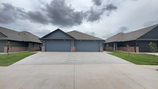 Photo - Welcome to Brand New Masonwood featuring this 3 Bedroom 2 Bath 2 Car Garage Duplex in a Great loc...