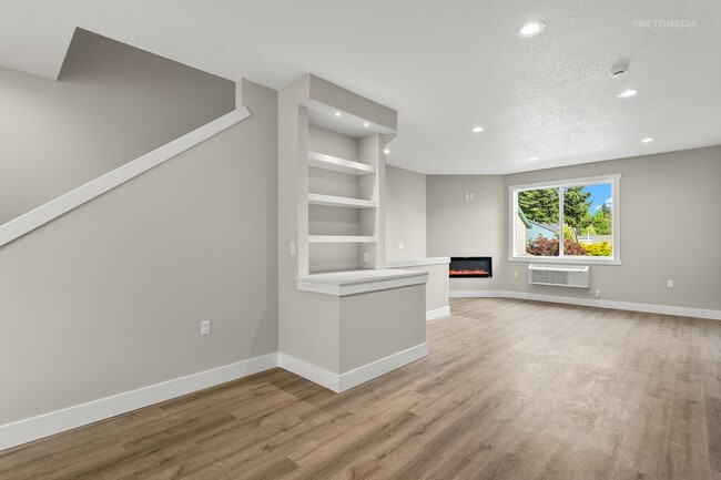 Photo - 4243 Verda Ln NE