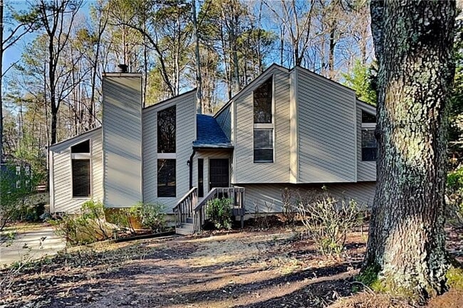 Building Photo - 2021 Kramer Way