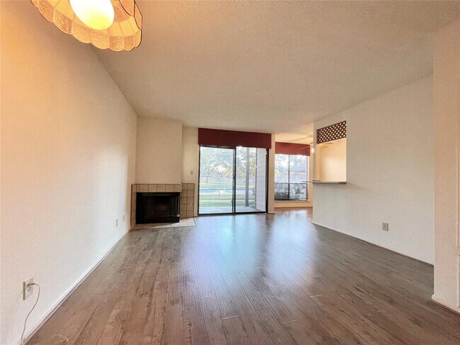 Photo - 8365 Sands Point Dr Unit 221