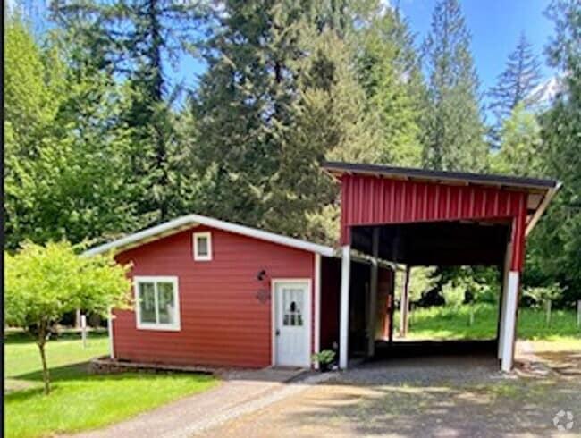 Building Photo - STATUS: RENTED- |R21| $1200 + $250 flat ra... Rental