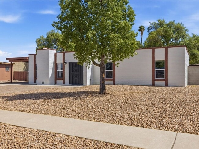 Photo - 7530 E Stella Rd