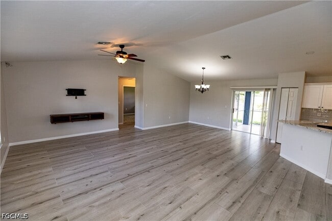 Photo - 417 SE 21st Terrace