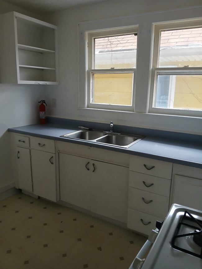 Photo - 2812 Overlook Dr