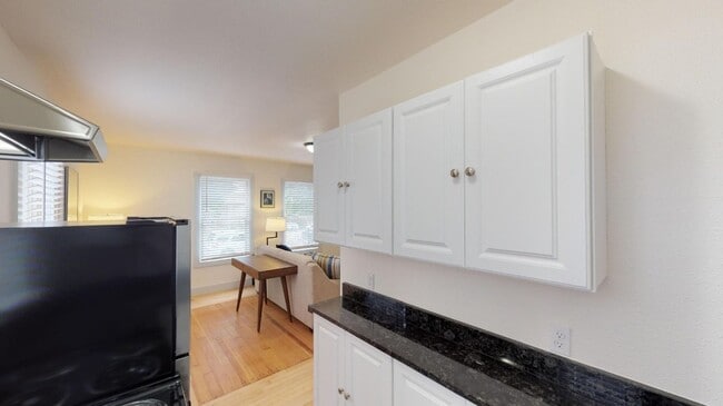 Photo - Red Maple Apartments