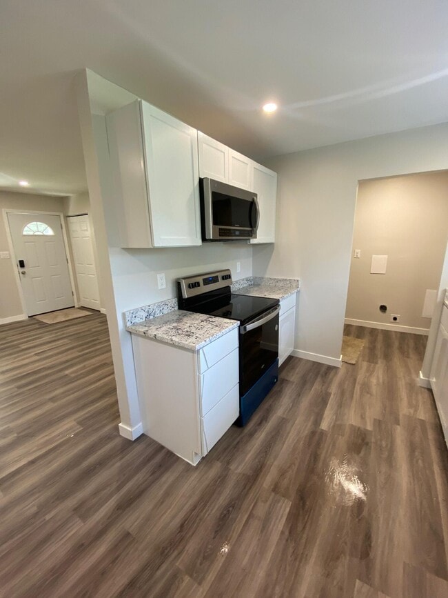 Photo - 1654 Wiard Blvd