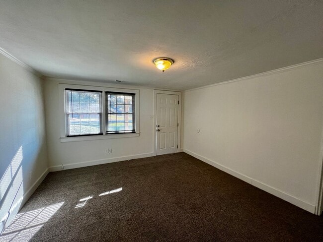 Photo - Inviting 3 Bed, 2 Bath Ranch