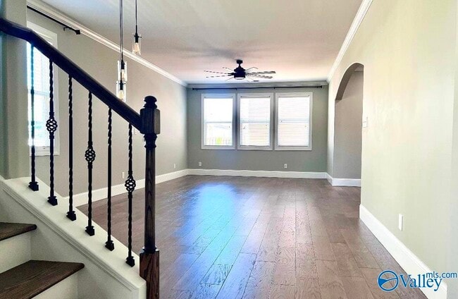 Photo - 1111 Pegasus Dr NW