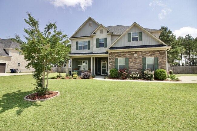 Gorgeous House In Raeford