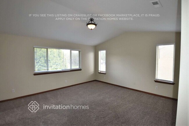 Photo - 109 Ames St NE