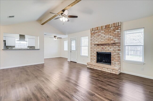 Photo - 7314 Ottawa Cir